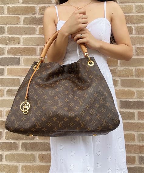 louis vuitton bag under 1000